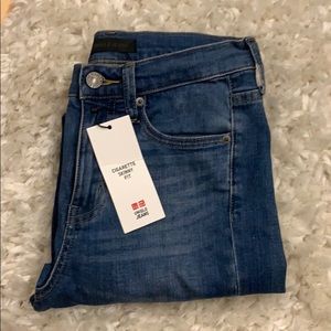 NWT Uniqlo cigarette skinny jeans